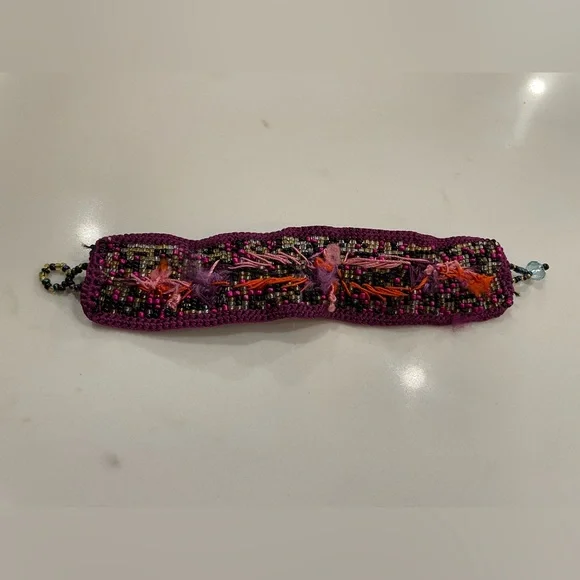 Embroidered bracelet - Picture 3 of 3